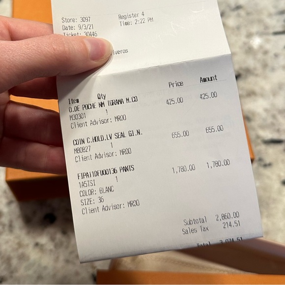 Louis Vuitton Coin Card Holder Monogram - Picture 3 of 4